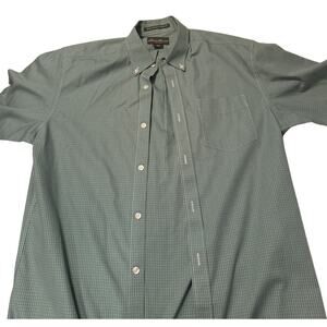 Eddie Bauer Wrinkle Resitant Relaxed Fit Green Plaid Button Down Shirt